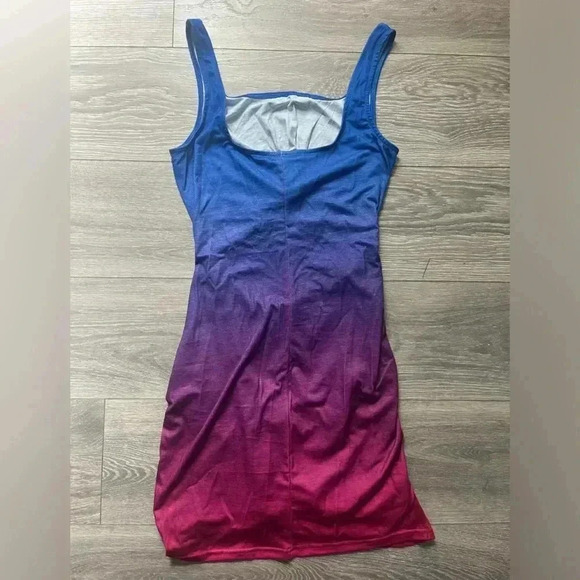 NWOT Pink Purple Blue Cut Out Ombre Bodycon Dress Size M - Picture 2 of 7